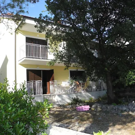 In Fuer 3 Personen Mit Balkon By Interhome * Crikvenica