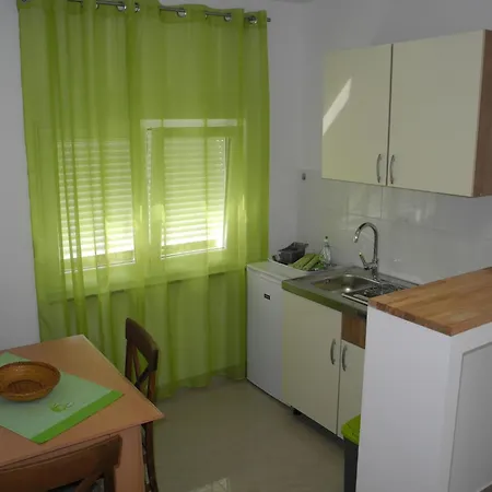 In Fuer 3 Personen Mit Balkon By Interhome * Crikvenica