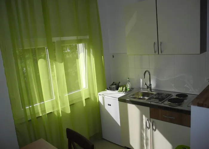 In Crikvenica Fuer 3 Personen Mit Balkon By Interhome Crikvenica